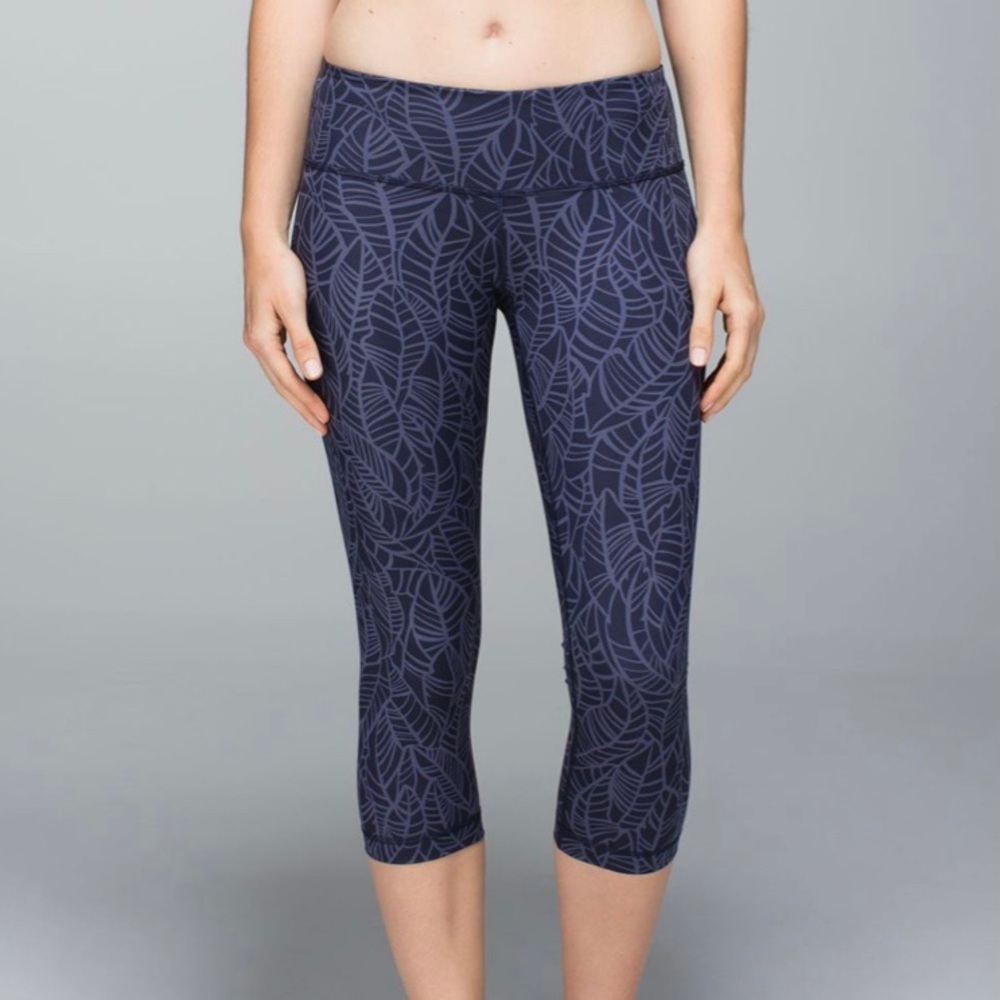 lululemon athletica Navy Leaf Print Cropped Leggings